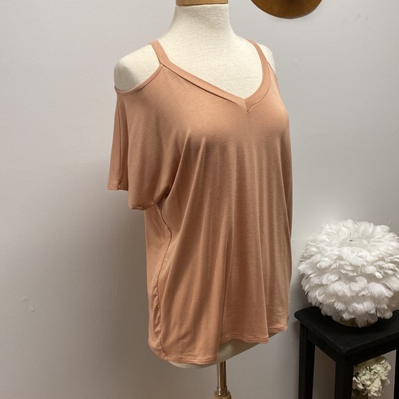 Tamara Cold Shoulder Top​ - Picture 4 of 4